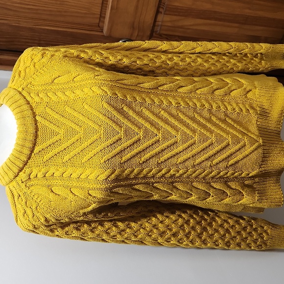 Zara Mustard Yellow Cable Knit Sweater. Size L - Picture 2 of 8